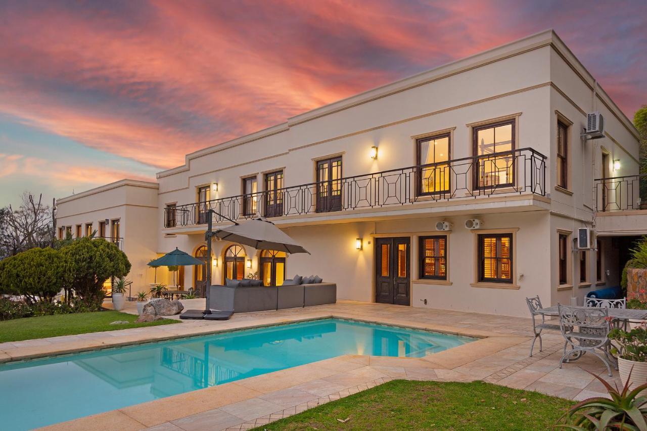 Luxury Serviced Villa In Constantia Cape Town Exterior photo